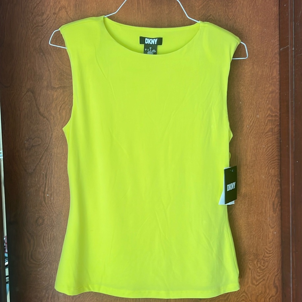 BNWT- DKNY bright yellow top with shoulder pads - small